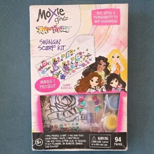 Art-Titude Swingin' Scarf Kit - Pink and White